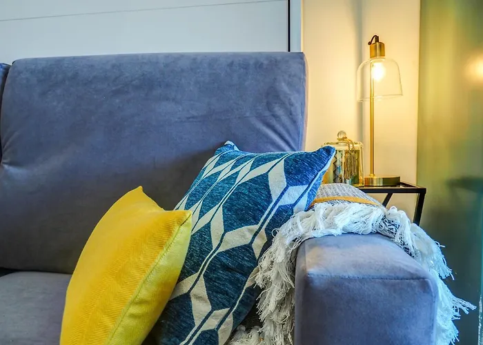 The By Hello Homes Διαμέρισμα Σίτζες